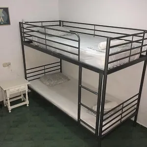 https://easy-nerja-hostel.hotelsinnerja.org
