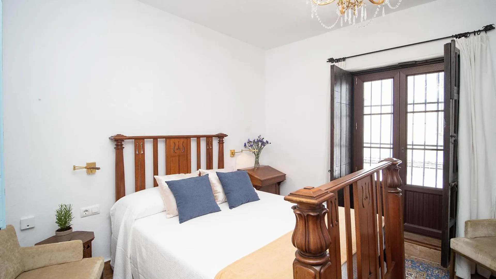 La Casa 1832 Boutique Bed & Breakfast Sanlucar de Barrameda Spain