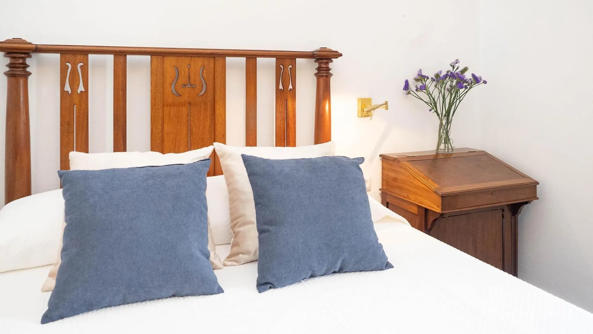 לינה וארוחת בוקר Sanlúcar de Barrameda La Casa 1832 Boutique 0*,  ספרד